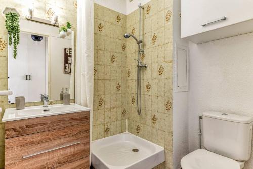 Photo de la galerie de l'établissement Studio Balcon 2 personnes La Désirade Cap d’Agde, au Cap d'Agde