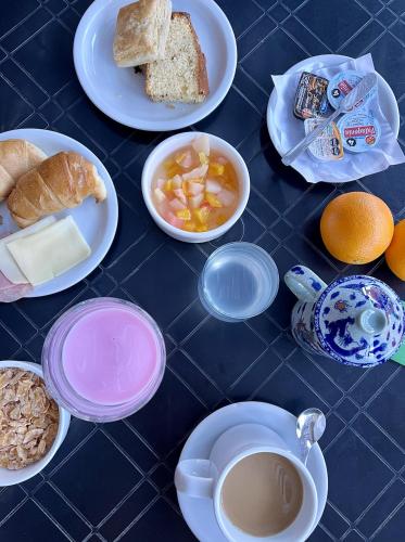 Comida en o cerca de este hotel