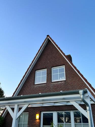 Het gebouw waarin het vakantiehuis zich bevindt