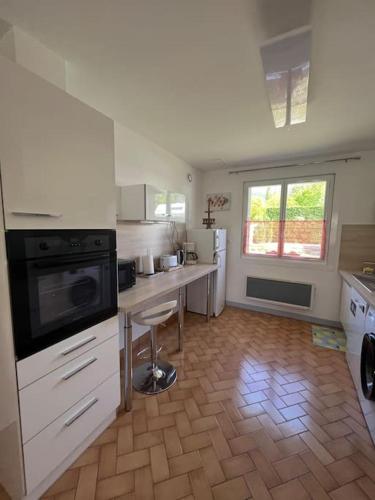 Φωτογραφία από το άλμπουμ του Appartement les Mésanges en rez de jardin -terrasse-2 chambres-parking σε Le Poët-Laval
