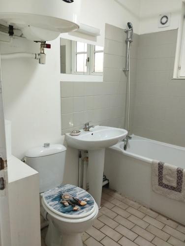 La Plaisance tesisinde bir banyo