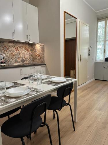 LE14 Duomo-Loreto Acomfortable Apartment