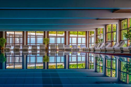 Бассейн в Hotel Club Tihany или поблизости
