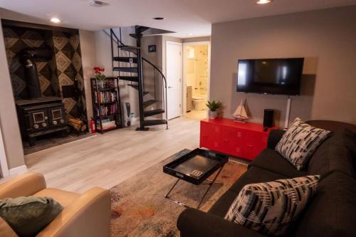 Gallery image of Marina Hillside Lakefront Retreat in Monticello
