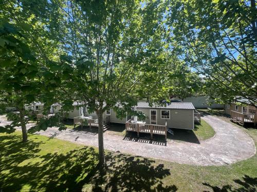 Alojamiento - Bungalows en el centro de Laredo a 200 m de la playa
