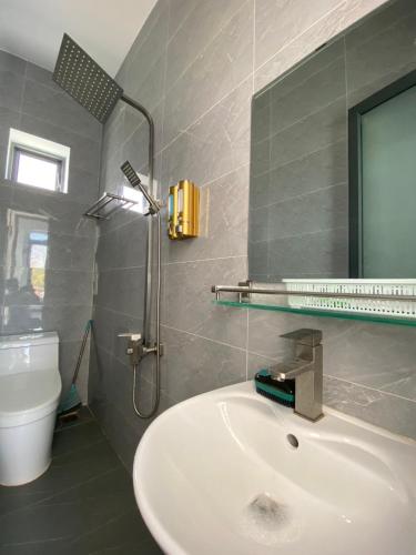 Ένα μπάνιο στο Hotel Vũng Găng