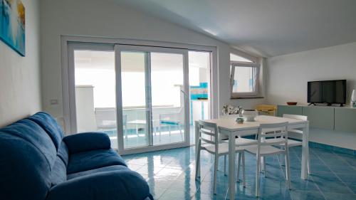 Μια τηλεόραση ή/και κέντρο ψυχαγωγίας στο Case Vacanza Di Mauro