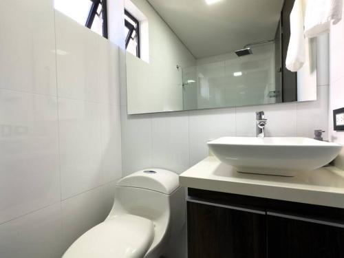 Et badeværelse på 1201 Luxury Excelente ubicación