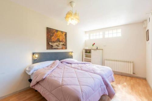 Katil atau katil-katil dalam bilik di Casa Mar Blava con piscina comunitaria junto Barcelona Centro