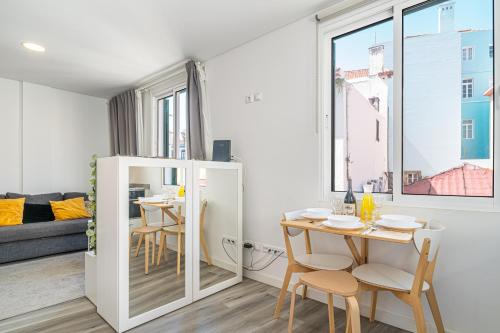 EX 61ESME Apartments