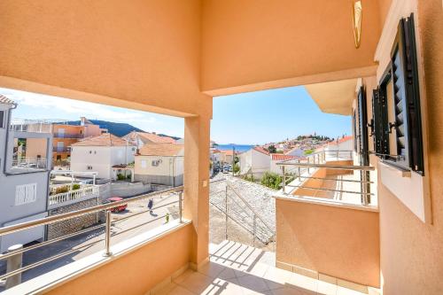 Apartments Frane