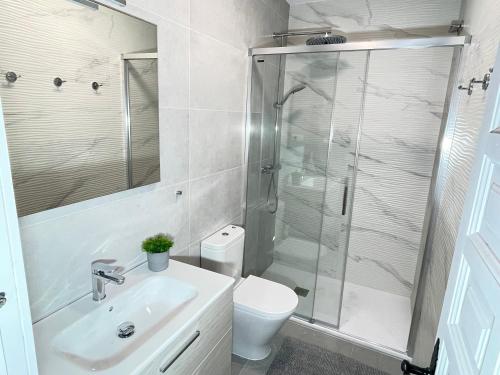 Koupelna v ubytování Apartamento Hibiscos, San Juan de Capistrano