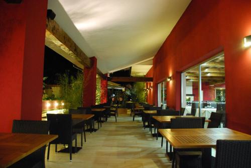 Ресторант или друго място за хранене в Hotel Eremo