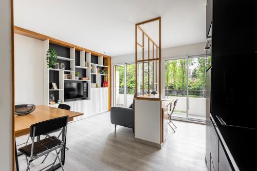 Studio avec balcon, proche de Paris tout équipé