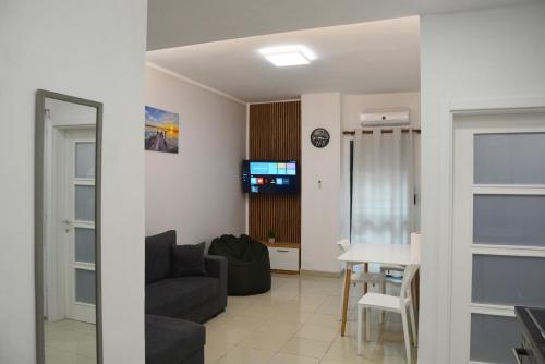 Et tv og/eller underholdning på Sea Apartment Golem