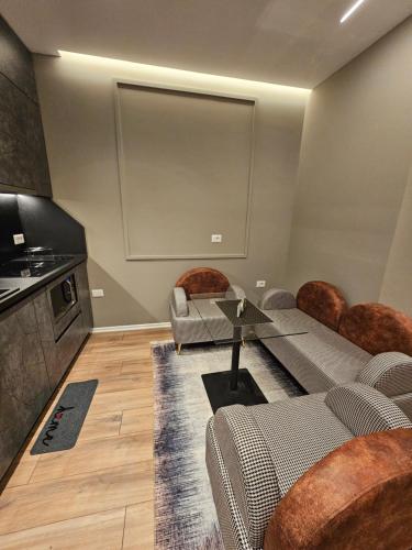Posezení v ubytování Tirana Apartment 5 Stars