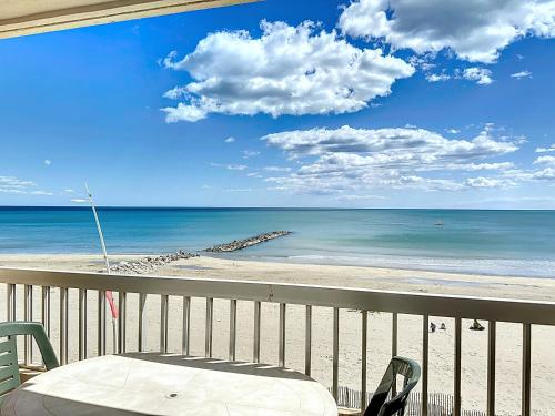 Bel Appartement F2 en 1ère Ligne avec Ascenseur - 4 Pers - Palavas-les-Flots - FR-1-715-88