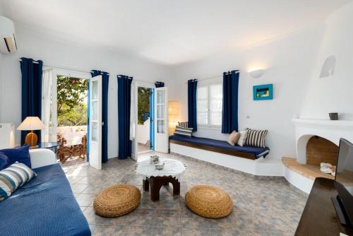 Χώρος καθιστικού στο ALYKI'S FAMILY POOL Villa