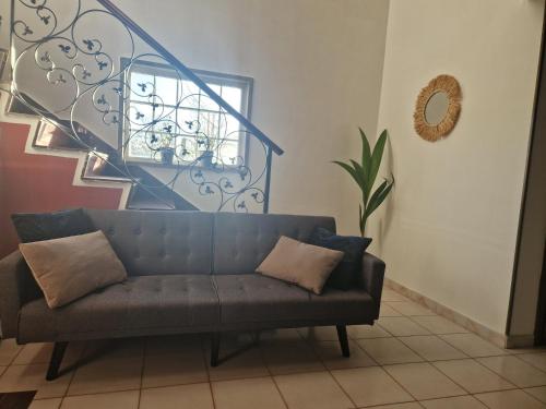 Ruang duduk di Villa Lidia