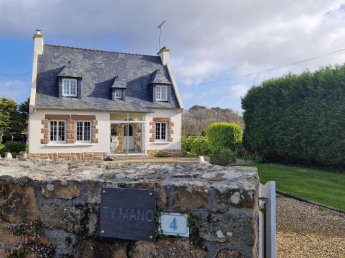 Holiday Home in Terenez by 8 Stunning Beaches