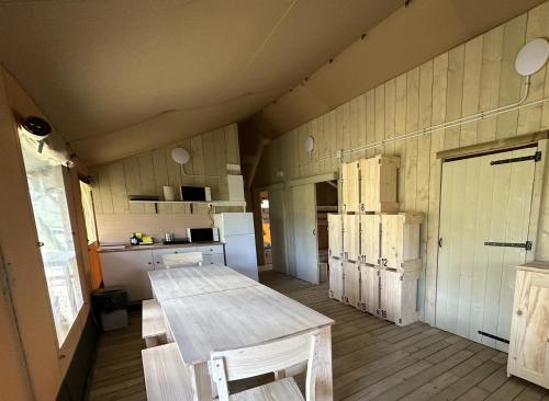 مطبخ أو مطبخ صغير في Gran Camping Zarautz