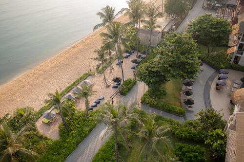 an overhead view of a beach with palm trees and umbrellas at Holiday Inn Resort Samui Bophut Beach, an IHG Hotel in Bophut