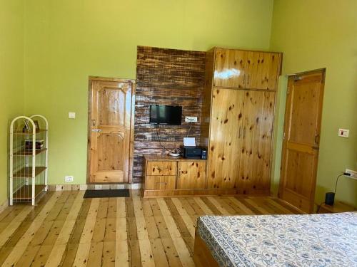 Una cocina o cocineta en The Naggar Trails