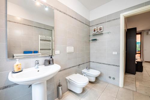 "Once Upon A Time" Cherubini Palace Thematic Apartments Free Parking photo 37
