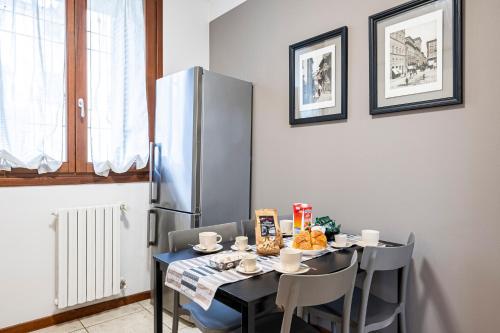 "Once Upon A Time" Cherubini Palace Thematic Apartments Free Parking photo 35