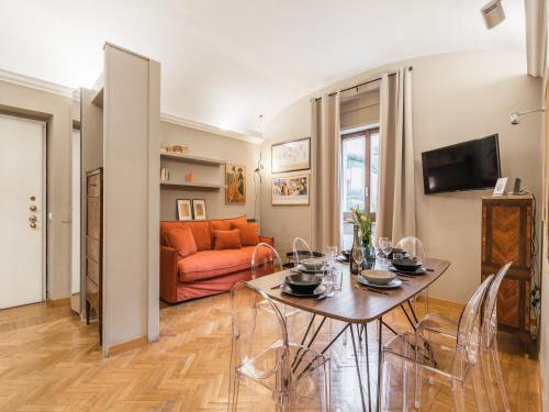 The Best Rent – Charming flat near Colosseo