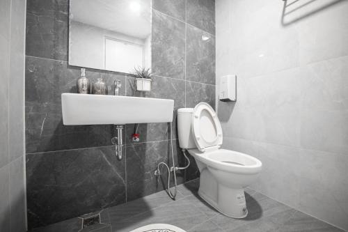 Ένα μπάνιο στο Chaipat Hotel