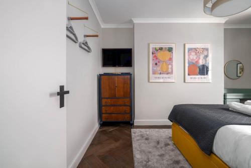 GuestReady - Top Floor Chic Camden Flat photo 23