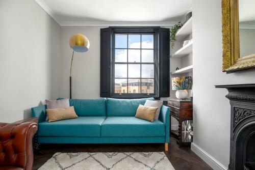 GuestReady - Top Floor Chic Camden Flat photo 11