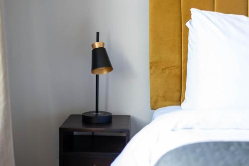 GuestReady - Top Floor Chic Camden Flat photo 17