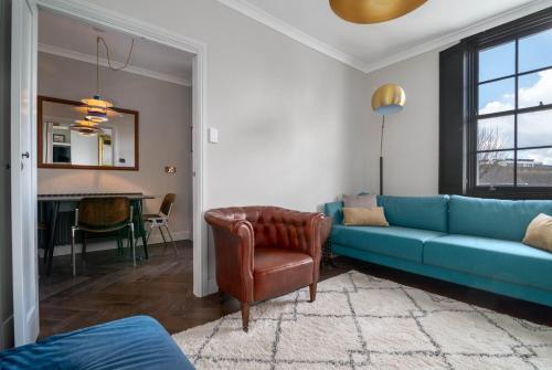 GuestReady - Top Floor Chic Camden Flat photo 4