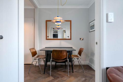 GuestReady - Top Floor Chic Camden Flat photo 14