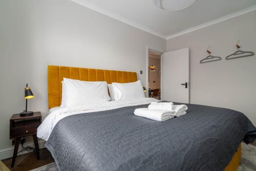GuestReady - Top Floor Chic Camden Flat photo 20