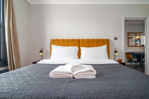 GuestReady - Top Floor Chic Camden Flat photo 18