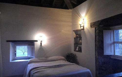 Katil atau katil-katil dalam bilik di San Juan de Duz, Colunga