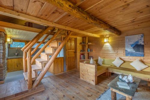 Fotografie z fotogalerie ubytování ELIVAAS 1 BHK Premium Cottage with Sauna - Everly v destinaci Šimla