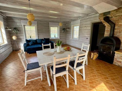 Imagen de la galería de Two lakes villas&camps, en Markutiškės