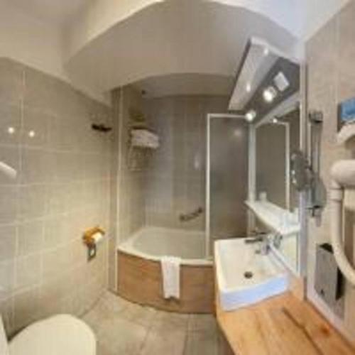 Koupelna v ubytování Hotel de Bourgogne