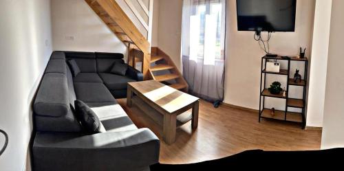 Imagen de la galería de AMANI Modern Apartment, en Lumbarda