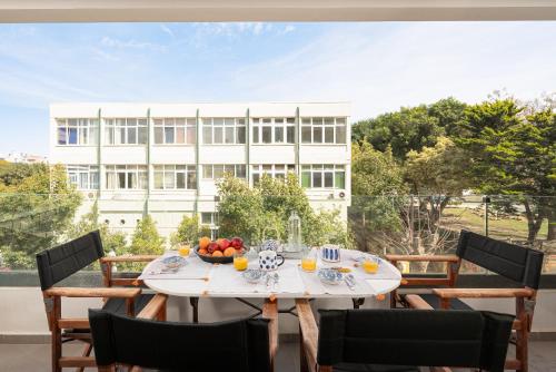 Luxury City One-bedroom Apartment