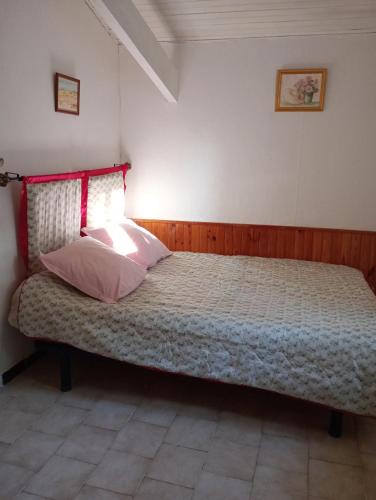 a bedroom with a bed in a room at Aix en Provence in Aix-en-Provence