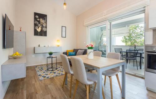 Amazing Apartment In Medulin With Wifi