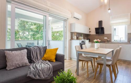 Amazing Apartment In Medulin With Wifi