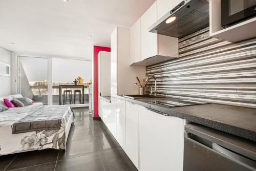 Full Moon Heliopolis