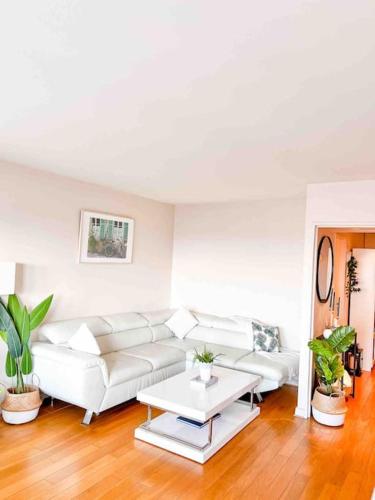 Photo de la galerie de l'établissement Beautifully decorated 2bedroom apartment Paris, à Paris