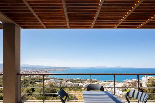Omnia Villas - "Heated" Pools - Holiways Collection